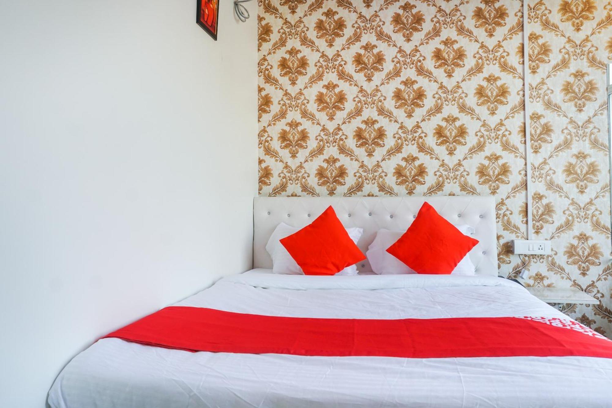 Hotel O Nitya Executive Phursungi Eksteriør billede